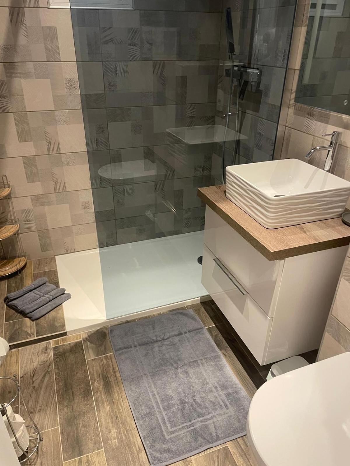 Haut De Villa Vue Mer 3 Pieces Climatise & Wifi 4 A 6 Personnes Pietrosella Buitenkant foto